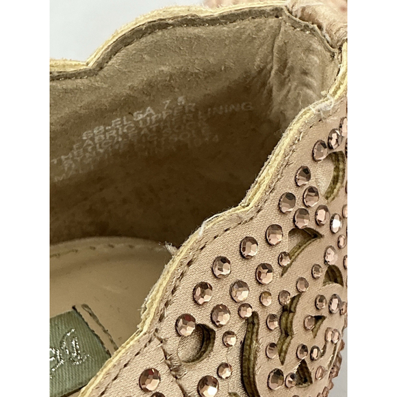 Womans Betsy Johnson Elga Stiletto Pumps Slipon 7.5 Rose Gold Rhinestones - Picture 8 of 9